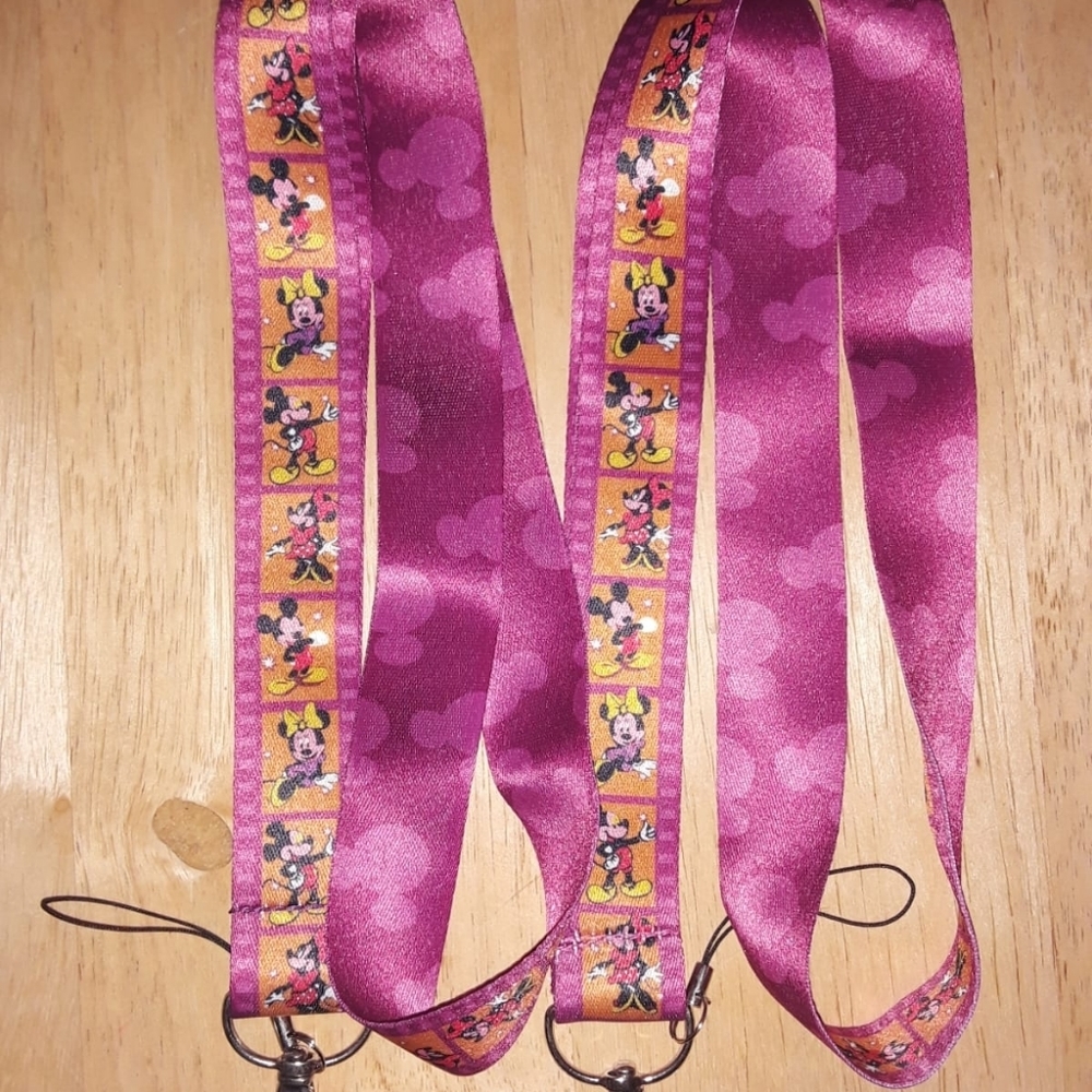 S3. Walt Disney World Mickey & Minnie Purple One Size Lanyard with Clip (2pcs)